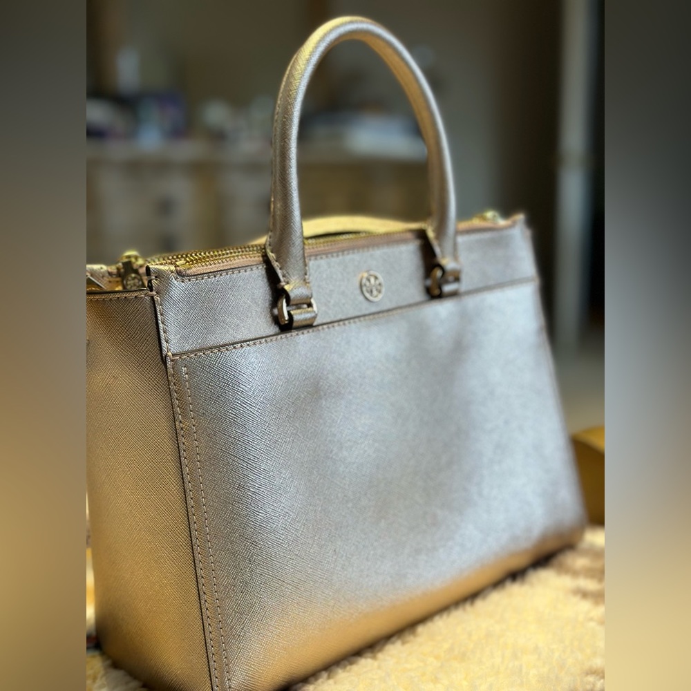 Tory burch